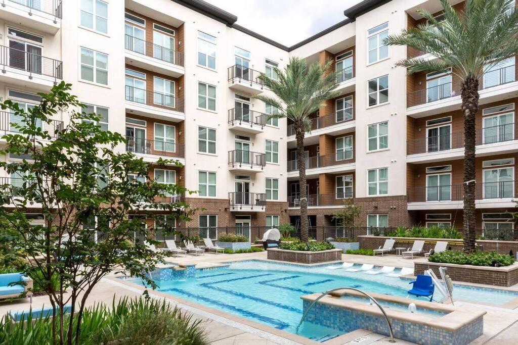 Luxury Apartment With King Bed And Pool And Free Parking 4 Хьюстон Экстерьер фото